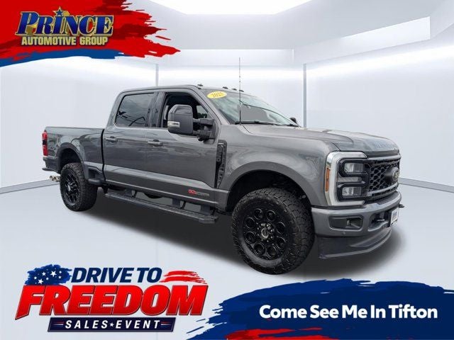 2025 Ford F-250SD Lariat in Gray Metallic — front three-quarter view