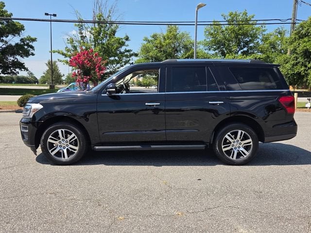 2024 Ford Expedition — side profile view