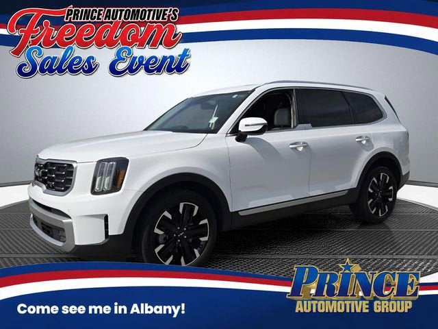 2023 Kia Telluride SX in White — front three-quarter view